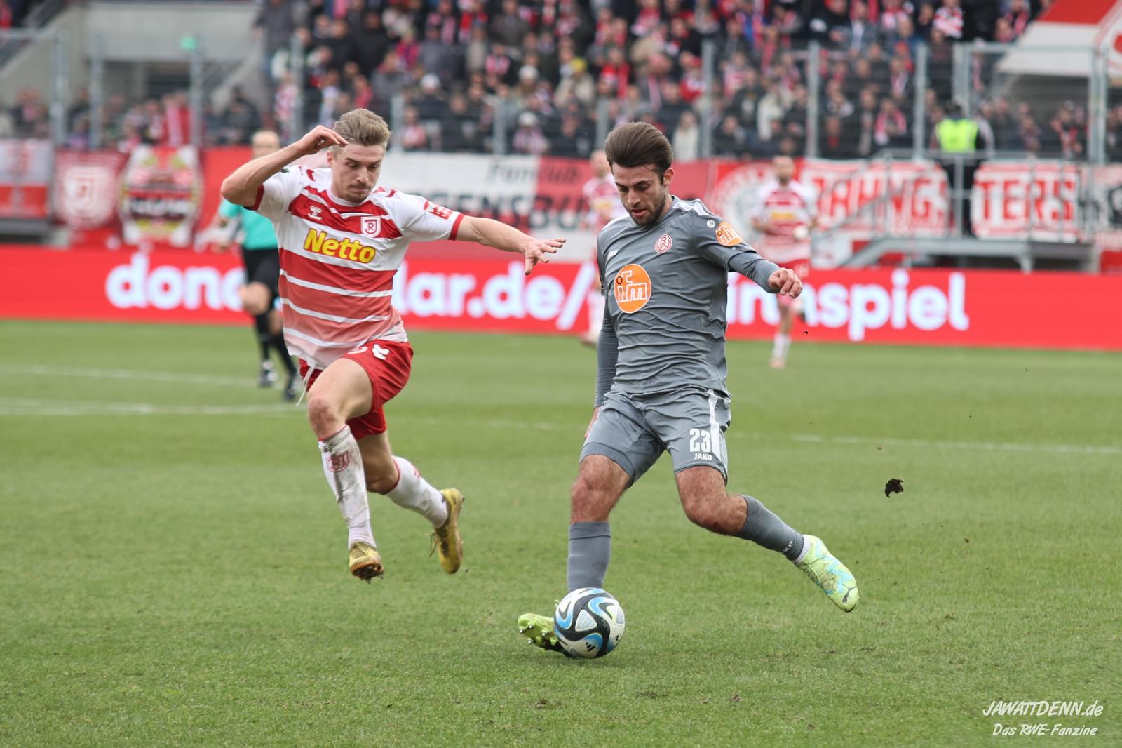 SSV Jahn Regensburg RotWeiss Essen (13)